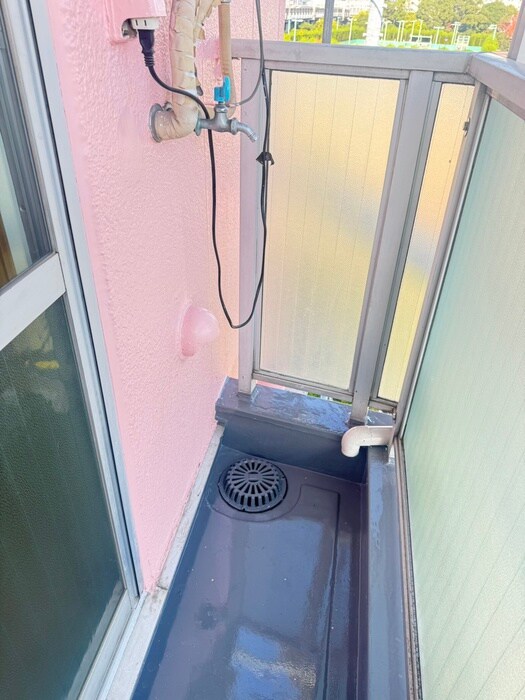 物件内観写真15　(洗濯機置場)