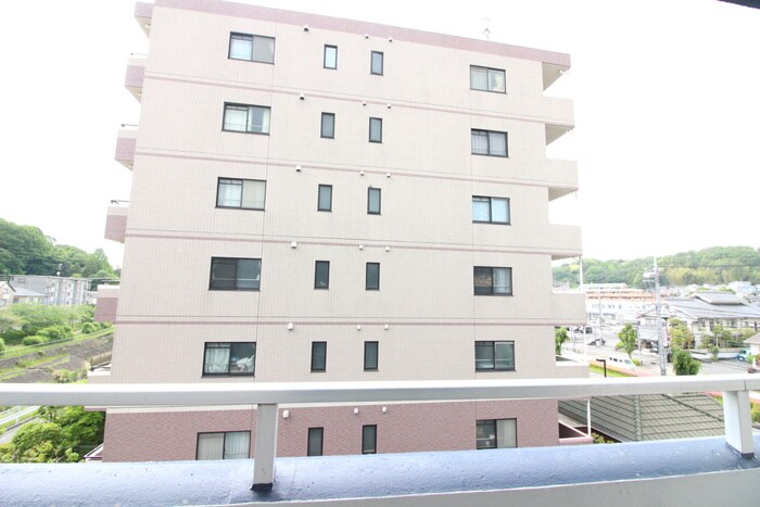 物件内観写真22　(室内からの展望)