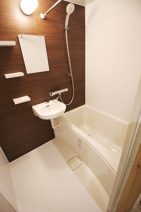 物件内観写真12　(バス／シャワールーム等)
