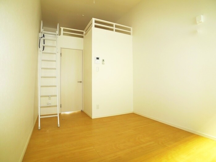 物件内観写真8　(ロフト)
