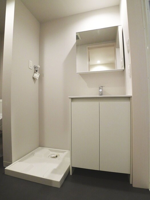 物件内観写真15　(洗濯機置場)