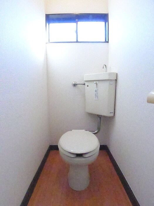 物件内観写真15　(トイレ)