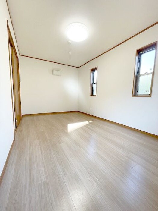 物件内観写真9　(居室)