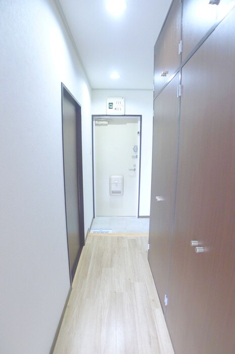 物件内観写真21　(玄関)