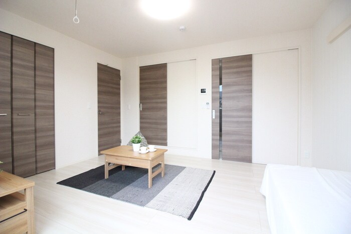 物件内観写真9　(居室)