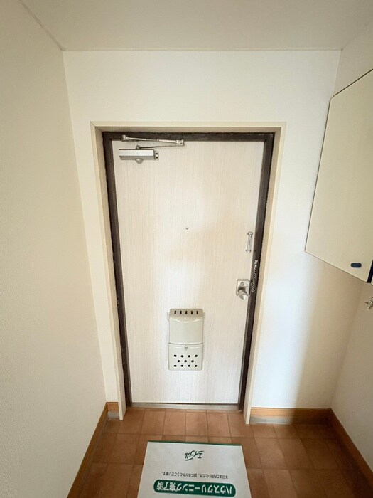 物件内観写真15　(玄関)