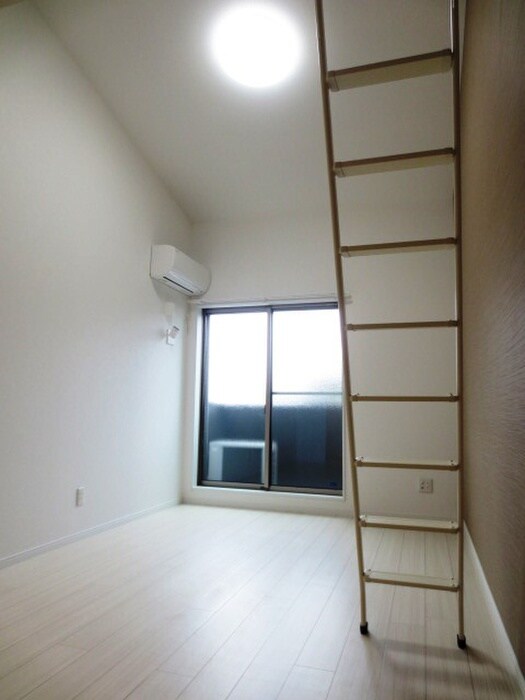 物件内観写真8　(居室)