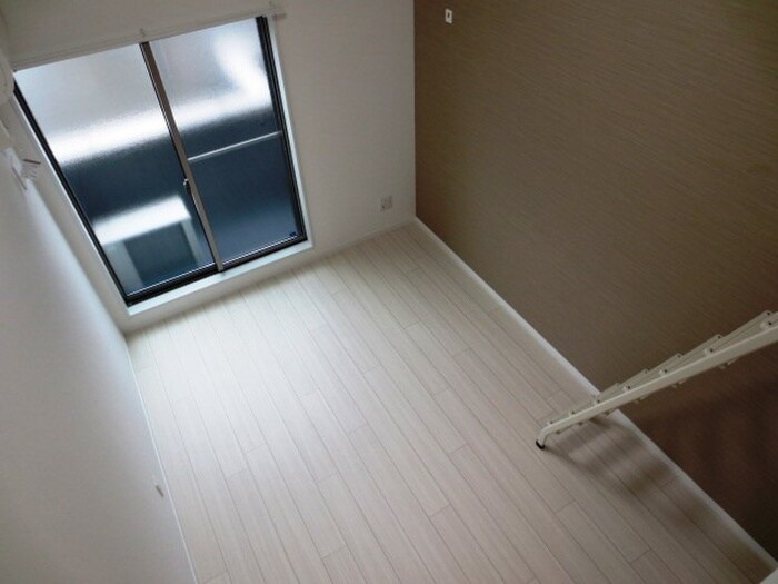 物件内観写真10　(居室)