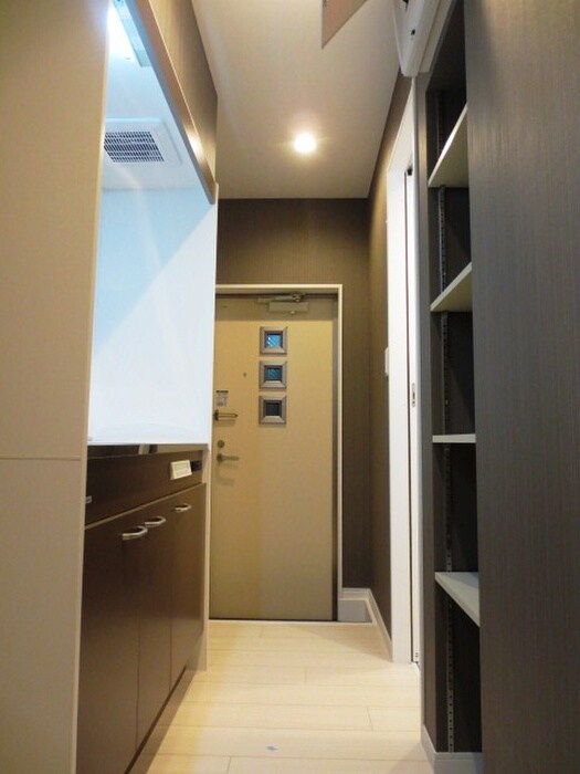 物件内観写真19　(廊下)