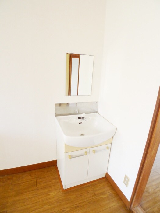 物件内観写真9　(洗面)