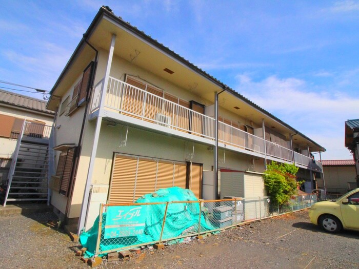 物件外観写真5　(駐輪場)