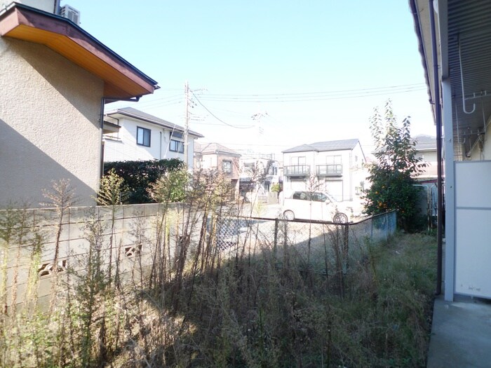 物件内観写真16　(室内からの展望)