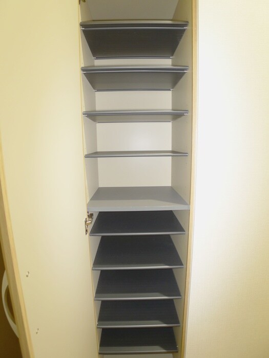 物件内観写真16　(靴箱)