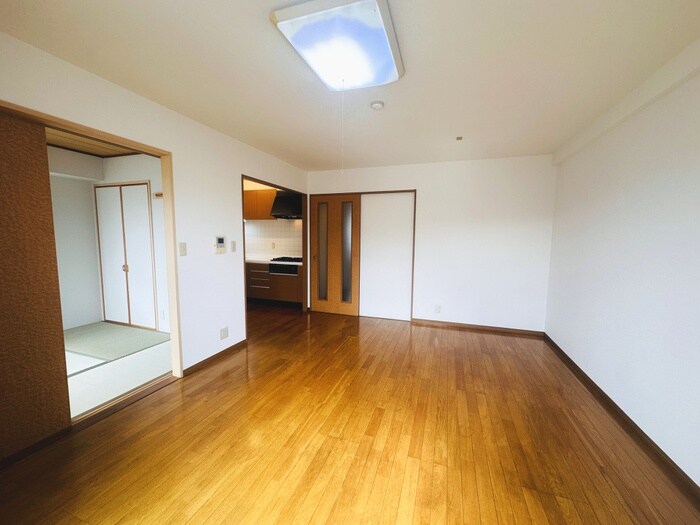 物件内観写真7　(居室)