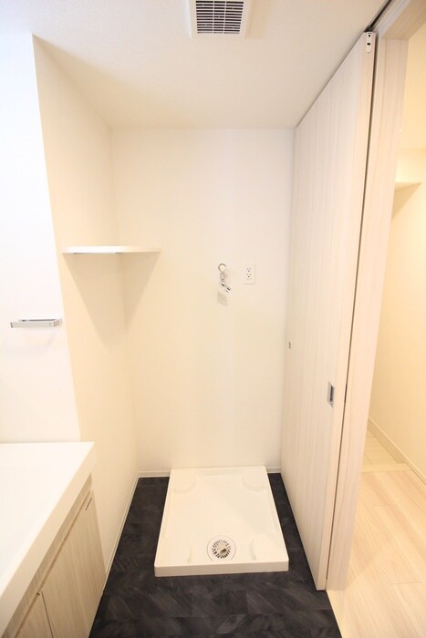 物件内観写真13　(洗濯機置場)