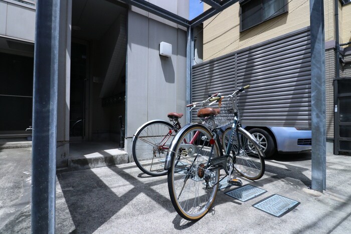 物件外観写真5　(駐輪場)