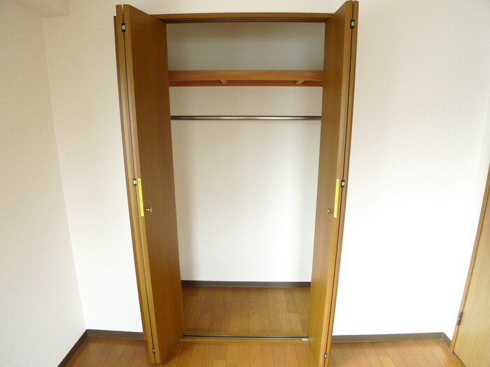 物件内観写真18　(収納)