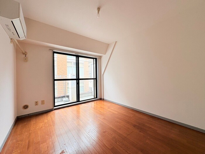 物件内観写真15　(居室)