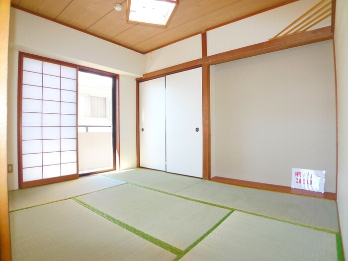 物件内観写真8　(居室)