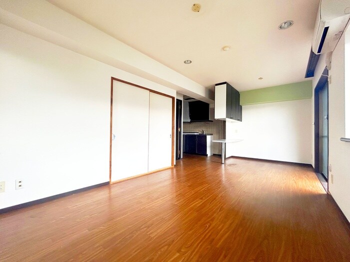 物件内観写真10　(居室)