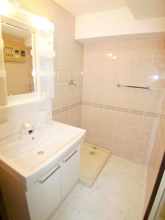 物件内観写真15　(洗濯機置場)