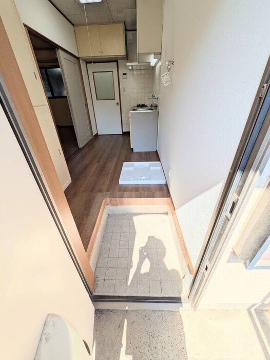物件内観写真14　(玄関)