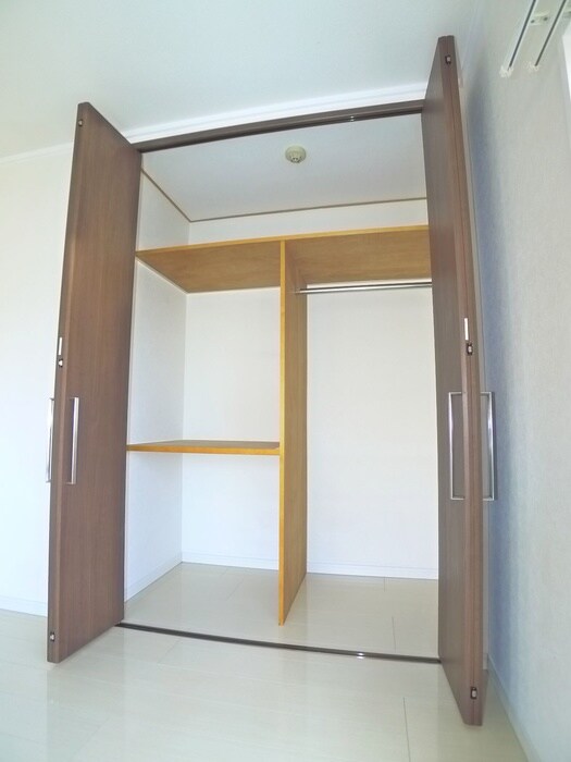 物件内観写真11　(収納)