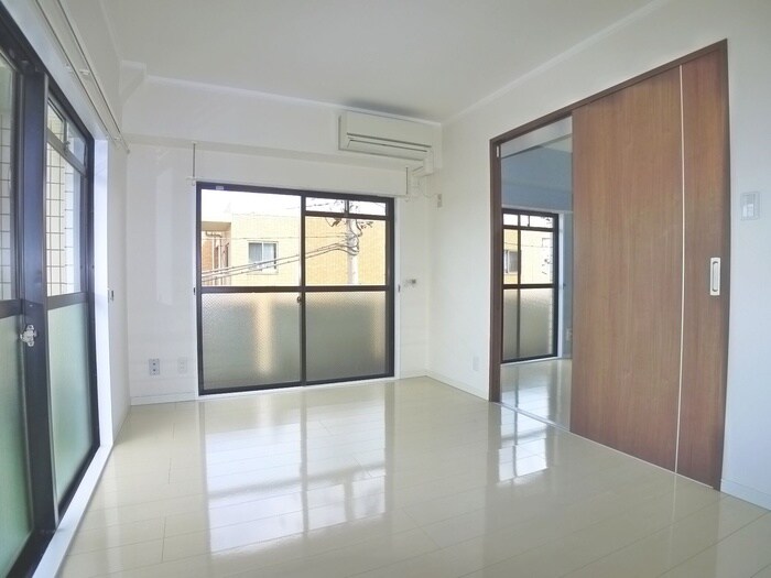 物件内観写真12　(居室)