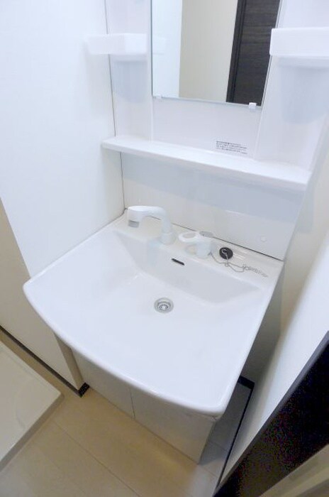 物件内観写真9　(洗面)