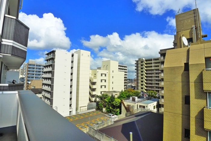 物件内観写真16　(室内からの展望)