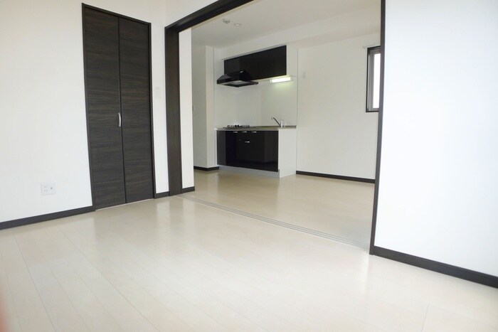 物件内観写真22　(居室)