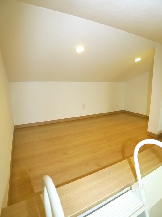 物件内観写真9　(ロフト)