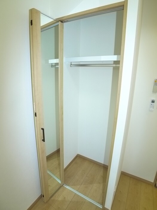 物件内観写真15　(収納)