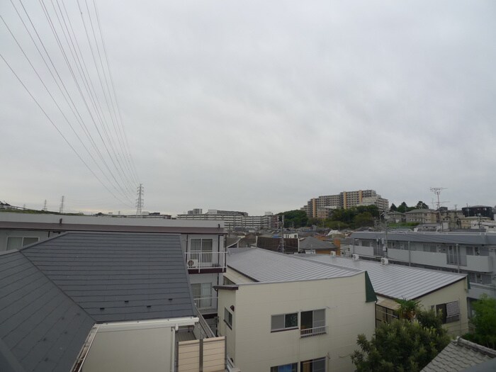 物件内観写真15　(室内からの展望)