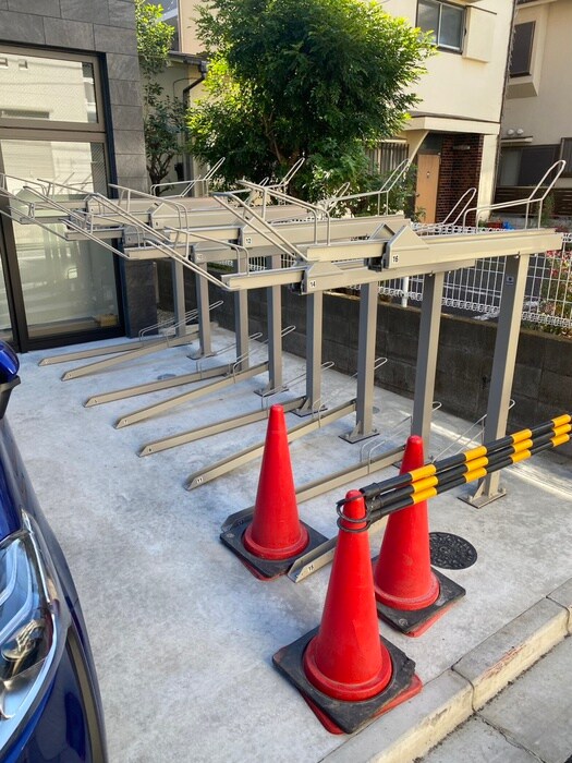 物件外観写真6　(駐輪場)