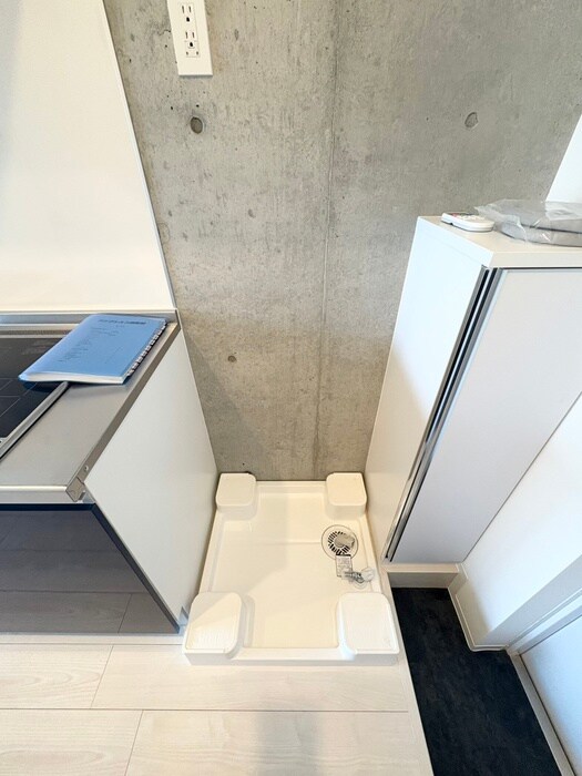 物件内観写真14　(洗濯機置場)