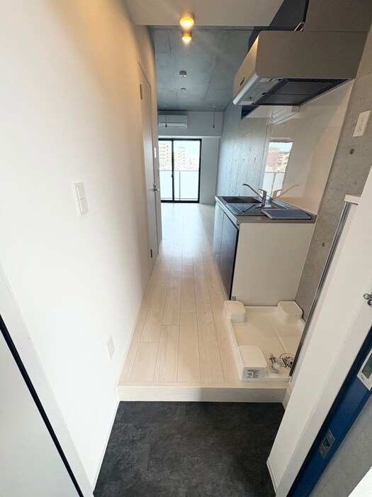 物件内観写真15　(玄関)