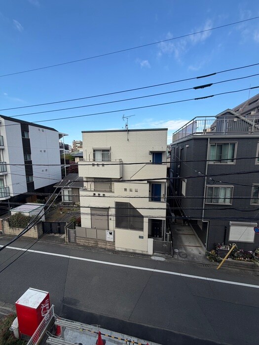 物件内観写真17　(室内からの展望)