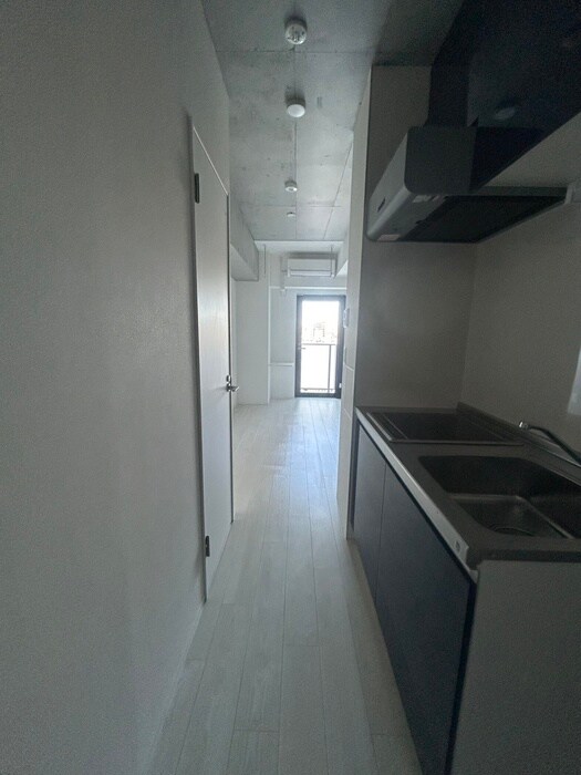 物件内観写真17　(廊下)