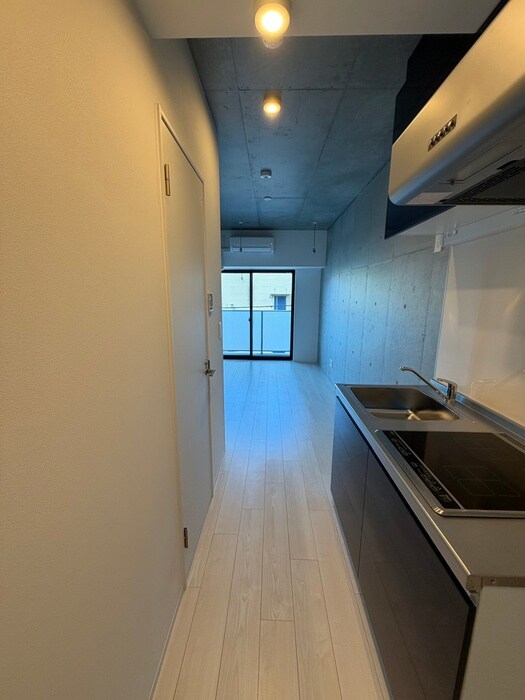 物件内観写真20　(廊下)