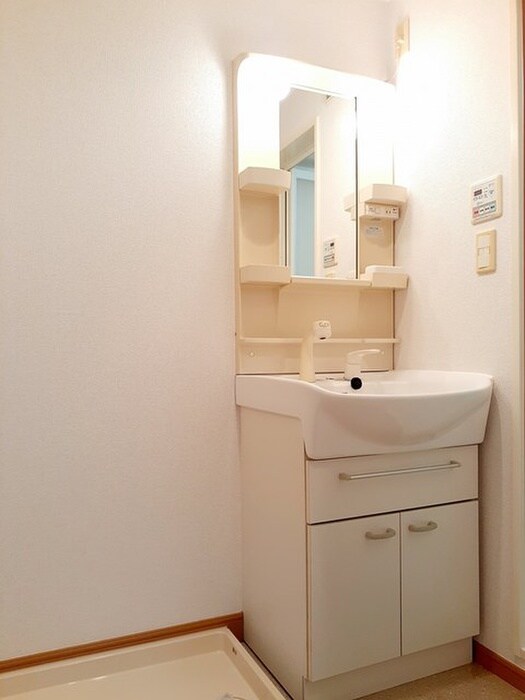 物件内観写真9　(洗面)