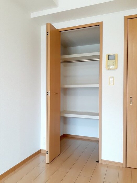 物件内観写真12　(収納)