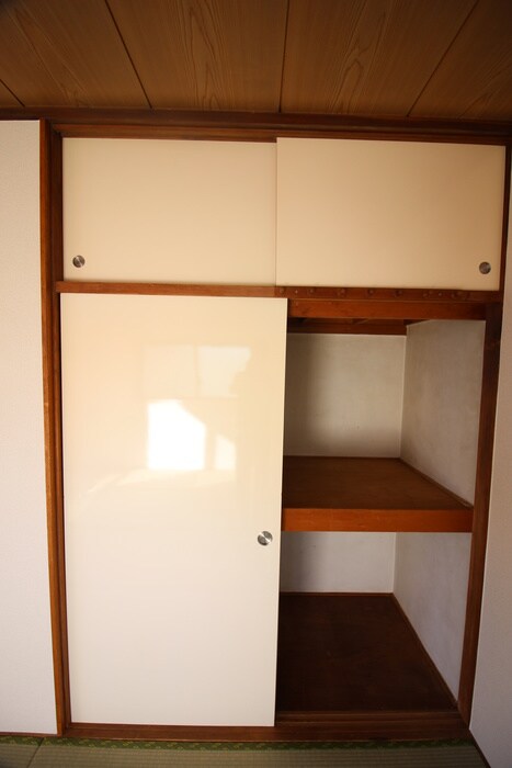 物件内観写真12　(収納)