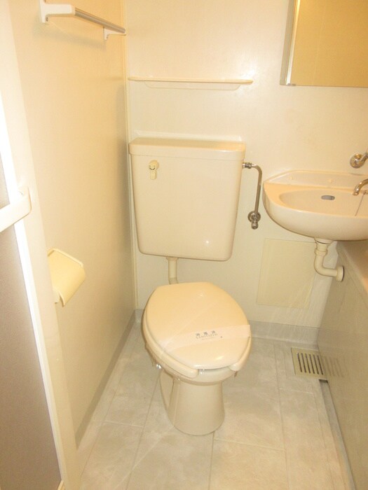 物件内観写真14　(トイレ)