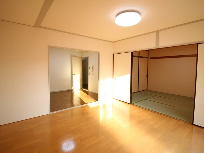 物件内観写真7　(居室)