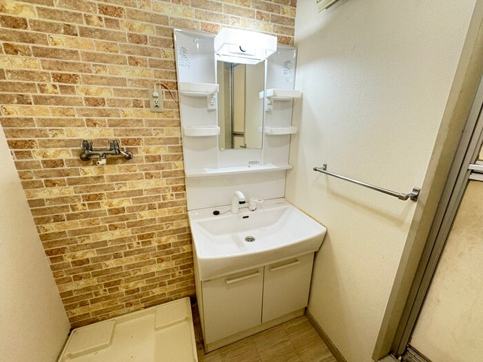 物件内観写真9　(洗面)