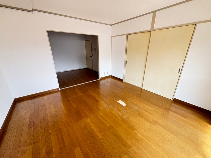 物件内観写真15　(居室)