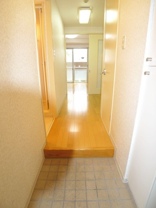 物件内観写真20　(廊下)