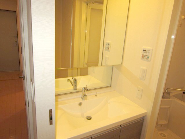 物件内観写真7　(洗面)