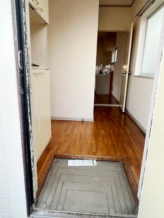 物件内観写真21　(玄関)